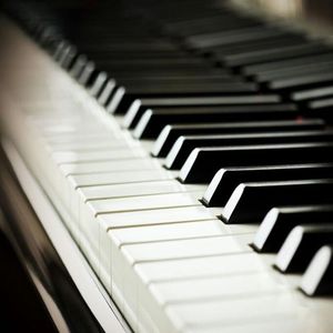 美女扒开下面被男人桶到爽国产
